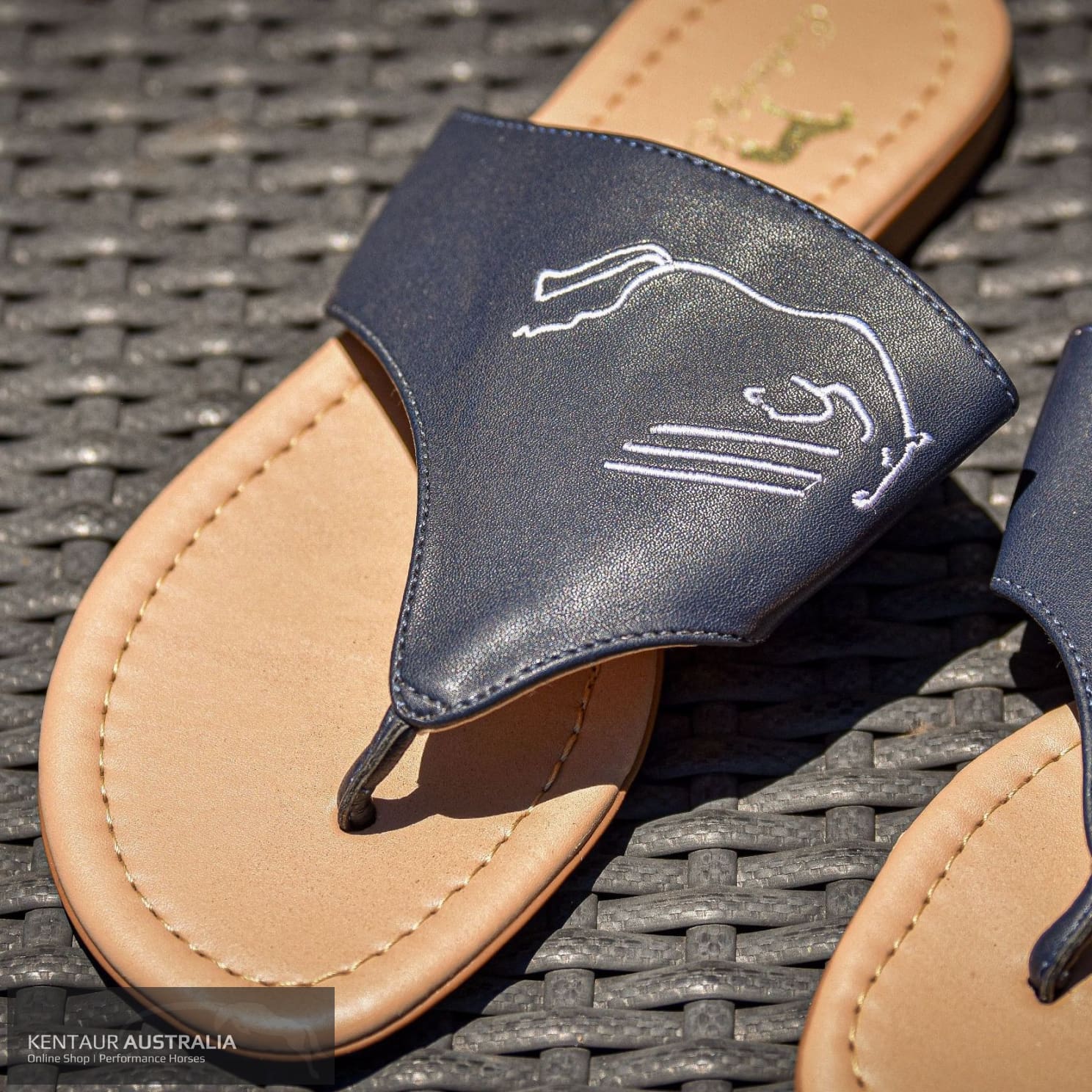 Exclusively Equine Flip Flops Jumping Horse / EUR 35 Footwear