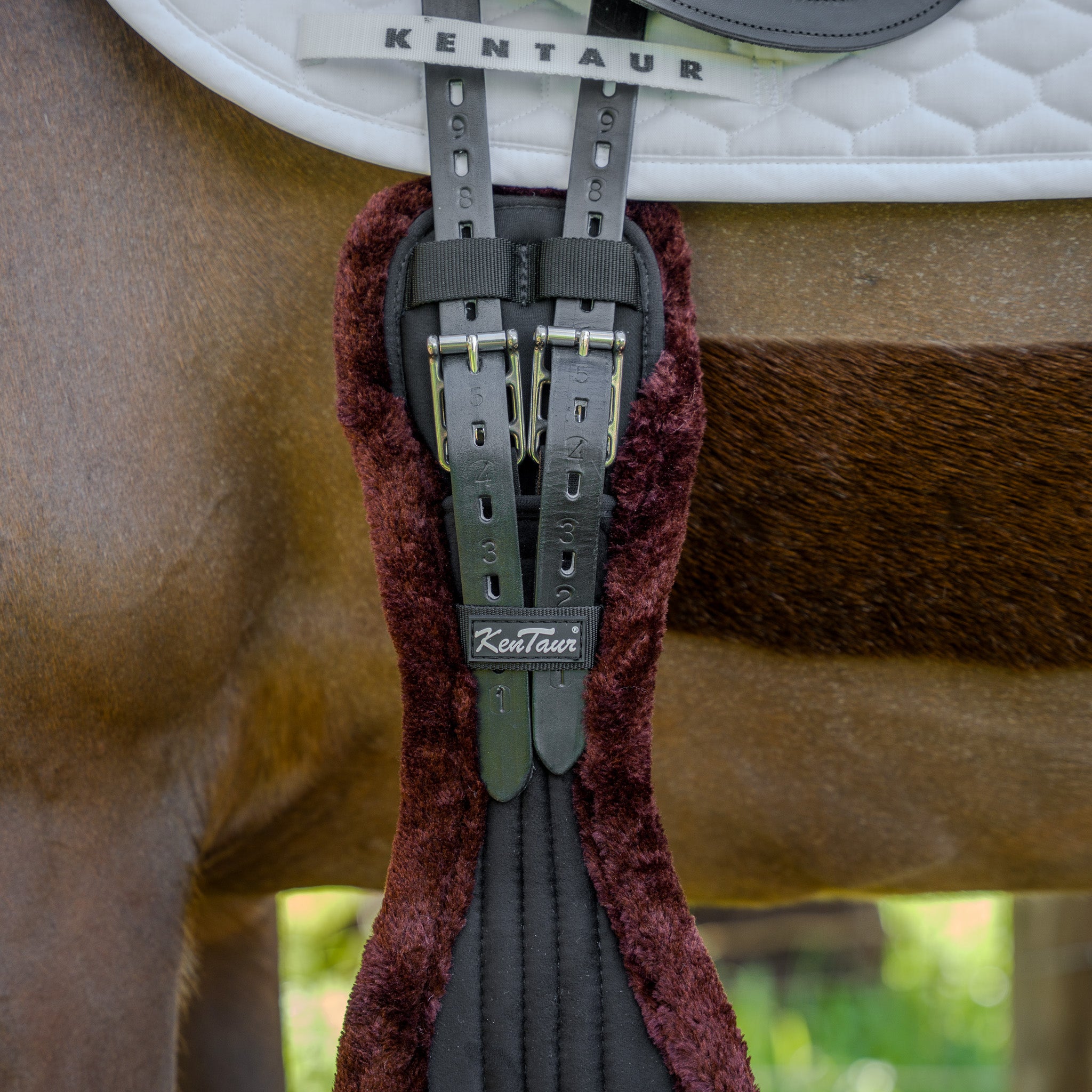 Kentaur Stockholm Dressage Girth -  the perfect girth for horses that are sensitive around the girth area or prone to rubbing for extra comfort.