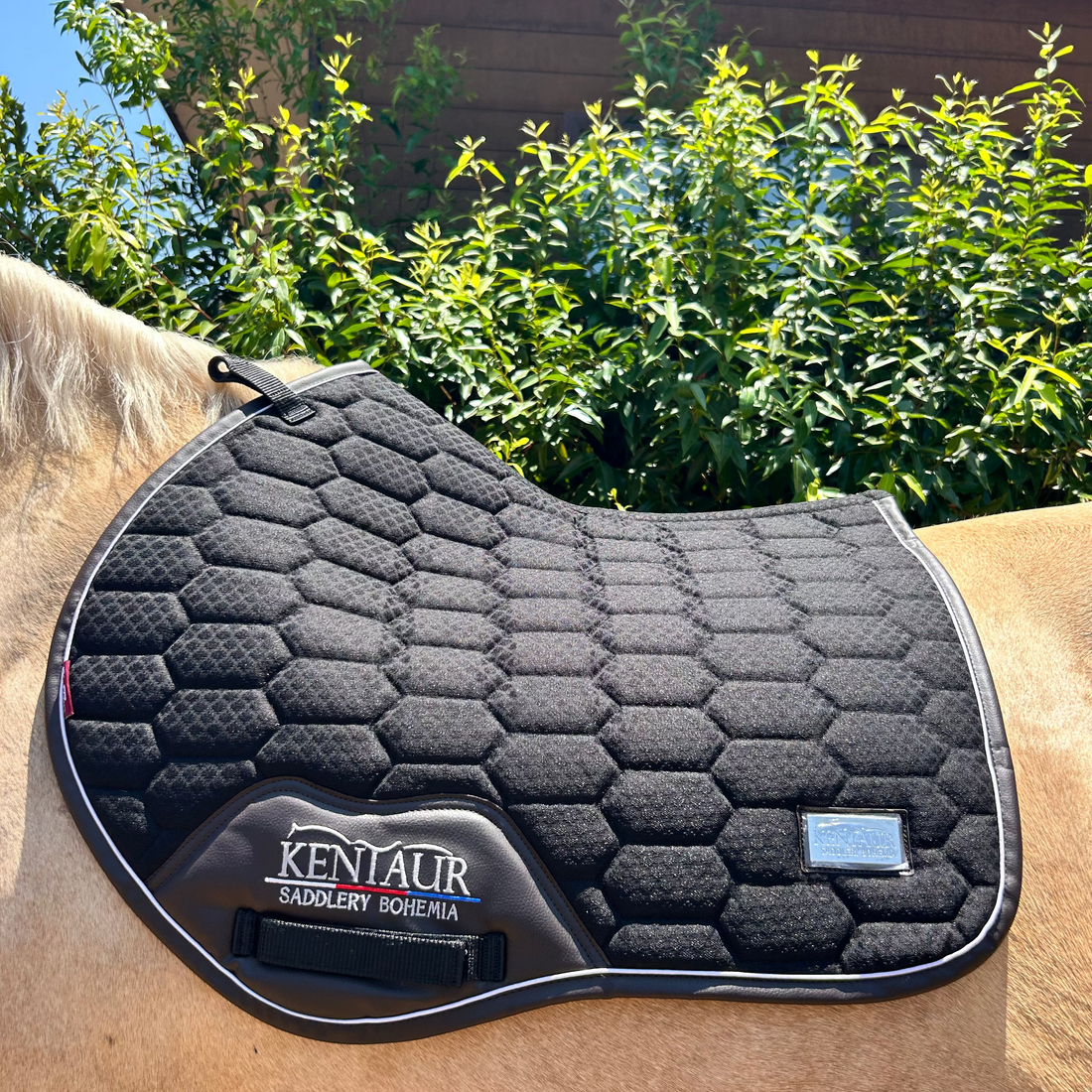 Kentaur Saddle Pad & Bonnet Set