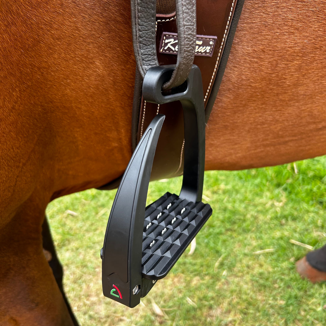 Safe Riding S-Light Stirrups