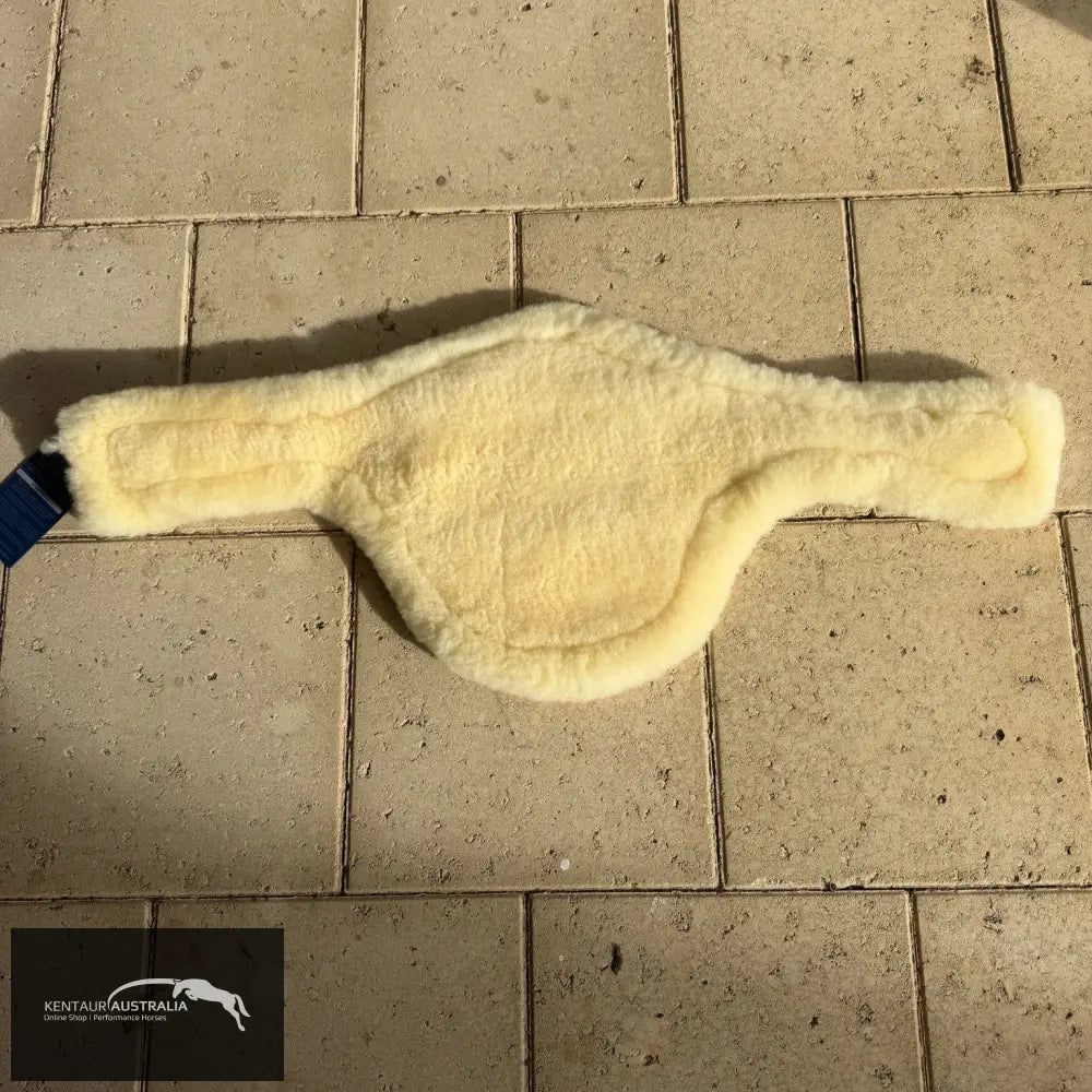 Cassis Artificial And Genuine Sheepskin Girth Inserts - White / 125