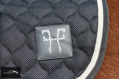 Horse Pilot ’Jumping’ Saddle Pad Black/Beige / Full Saddle Pad