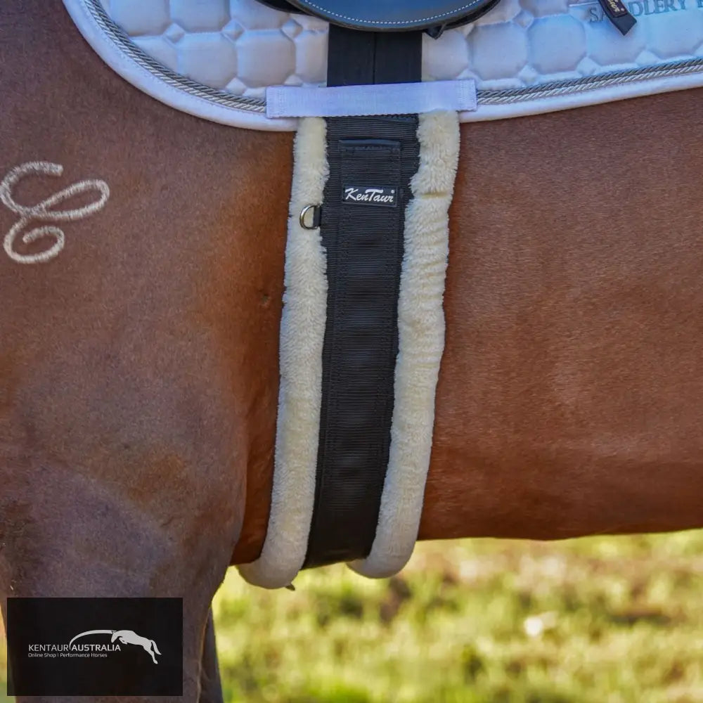 Kentaur ’Hamar’ Artificial Sheepskin Girth White / 120cm jumping girths